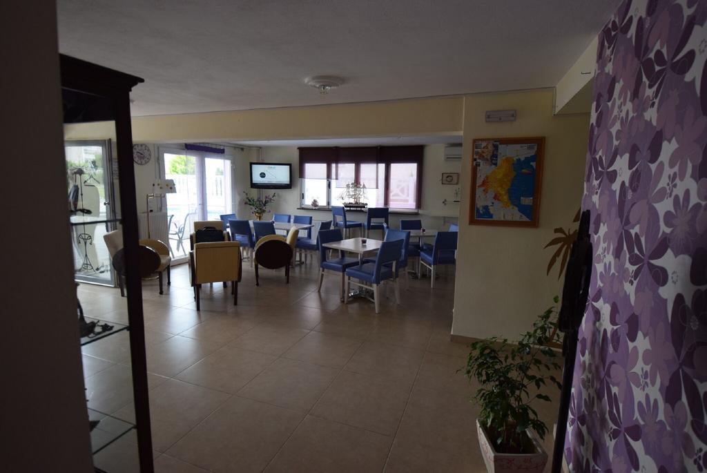 Rainbow Resort Paralía エクステリア 写真